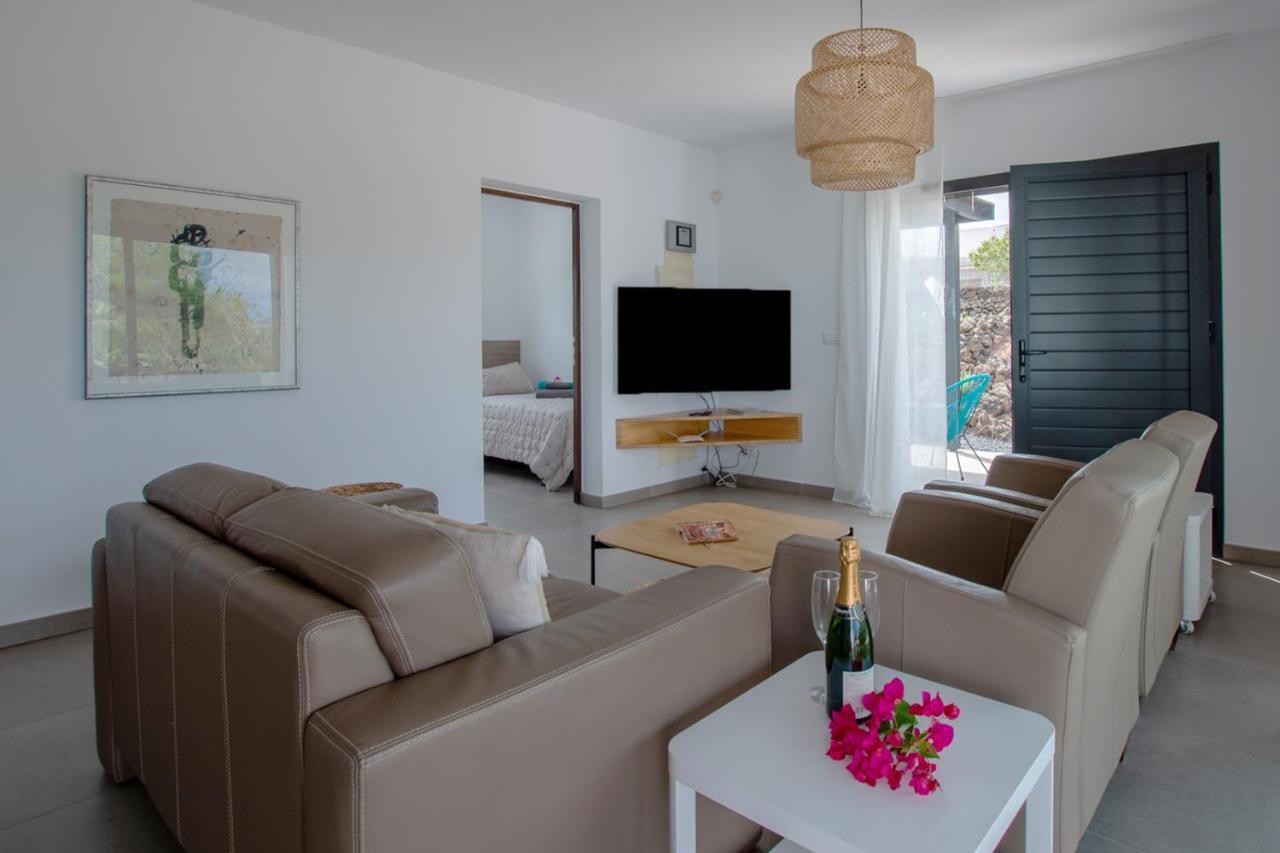 Wind Wave 28B - Heated & Shared Pool Villa La Oliva Exterior photo